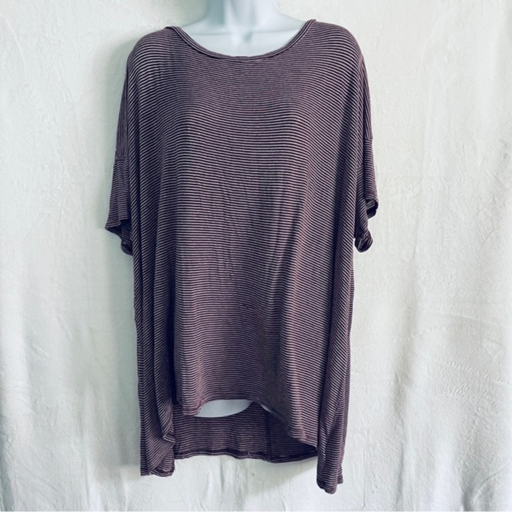 American Eagle • Striped T-Shirt